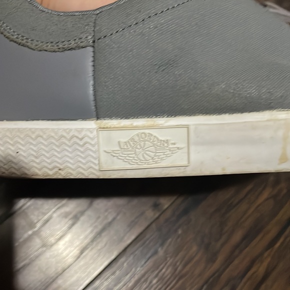 Jordan’s size 12 - Picture 4 of 7